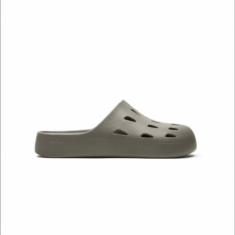 SOLD Zara Men’s Jetfoam Clogs